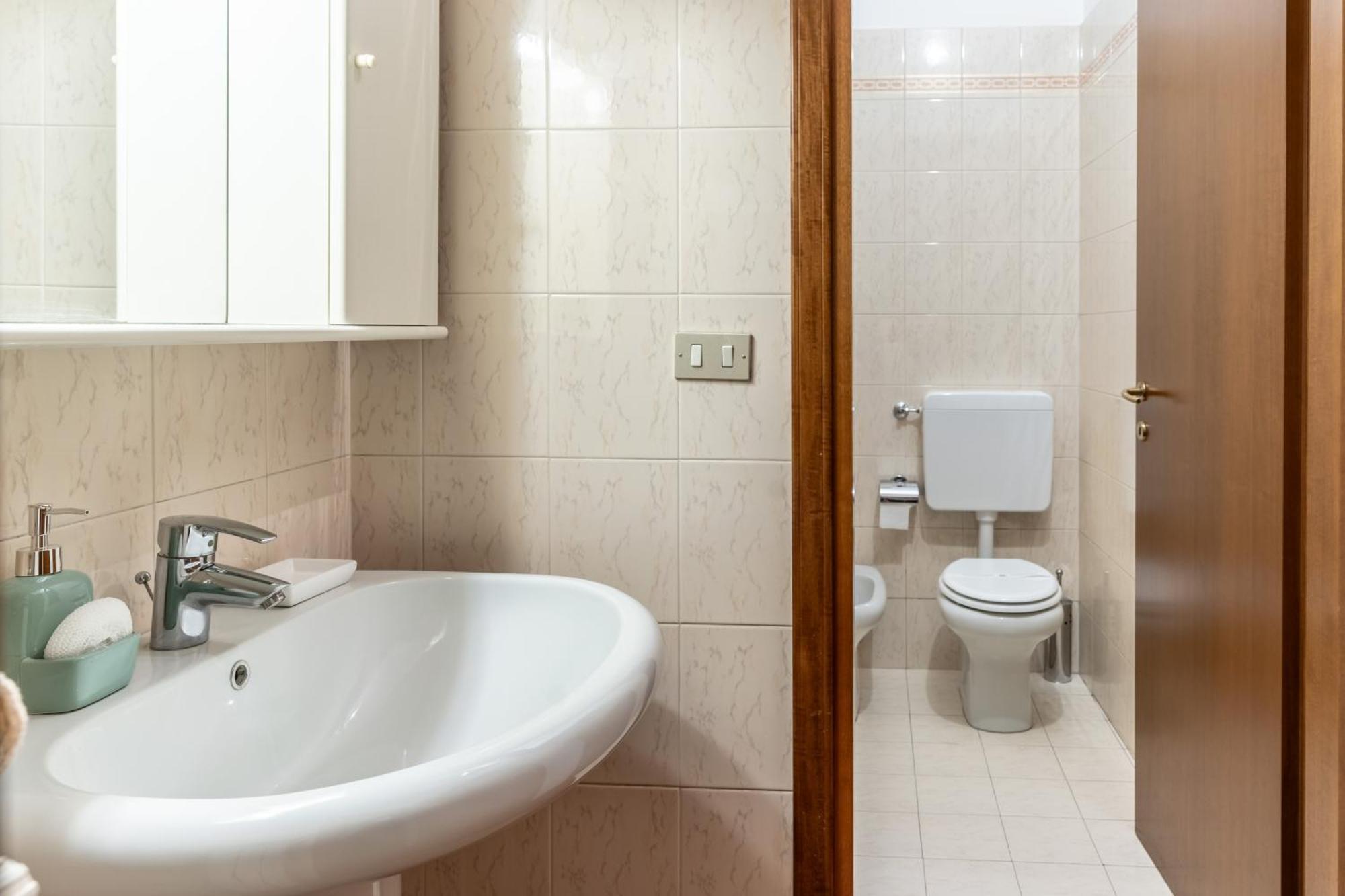 -Near Arena & Parking - Pet Friendly Historical Arena Palace Apartment Verona Exterior photo